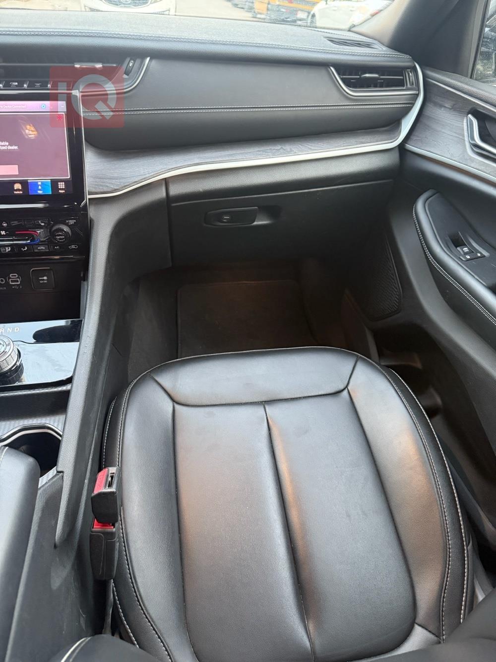 جیپ L گراند شیرۆکی